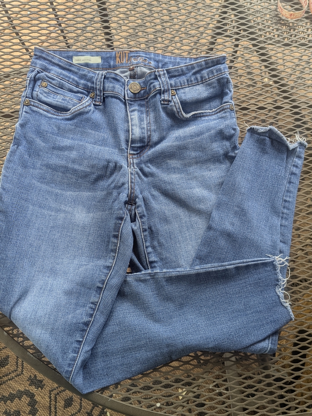 KUT from the Kloth  Size 6 Carlo Ankle Skinny Raw Hem Blue Jeans